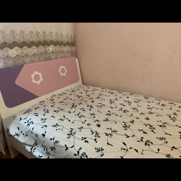 Full Size Bed - Picture 4 of 4